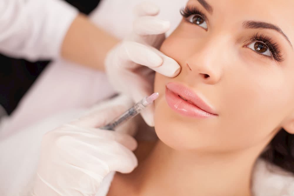 We offer in-depth, comprehensive consultations with an experienced aesthetic practitioners to answer all of your questions and give you expert advice when considering dermal fillers