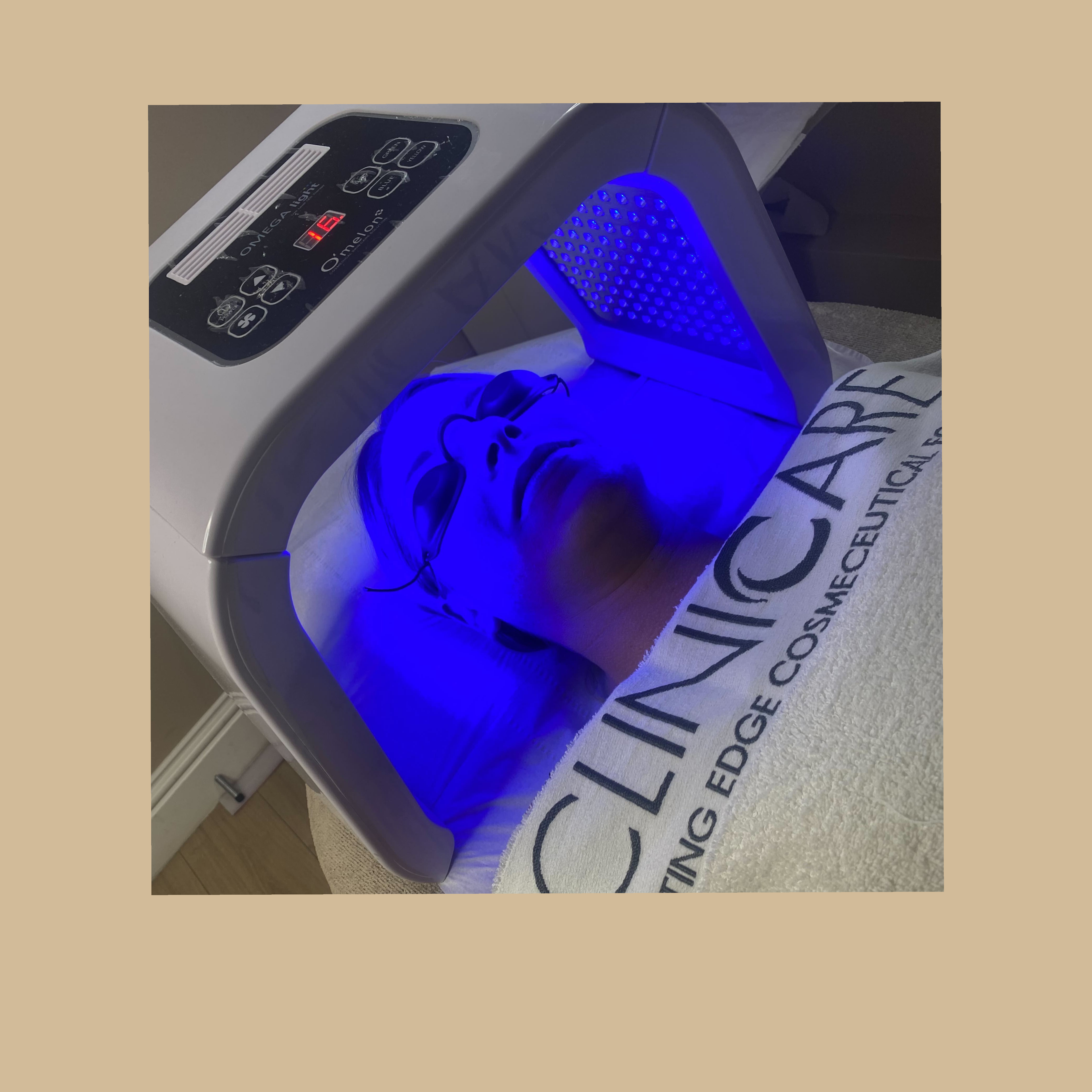 This facial is a must have for our clients that have concerns with blackheads, whiteheads, breakouts and that want to treat their skin to an in-depth cleanse.